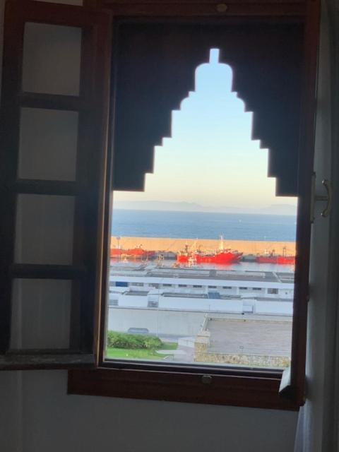 Tanger *Maison avec terrasse et vue sur la mer * Extérieur photo